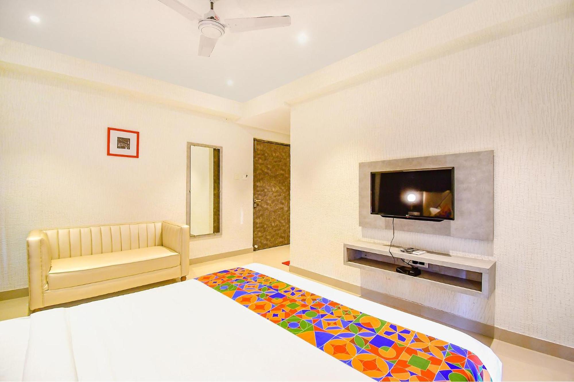 Fabhotel Lake View Topsia Hotel Kolkata